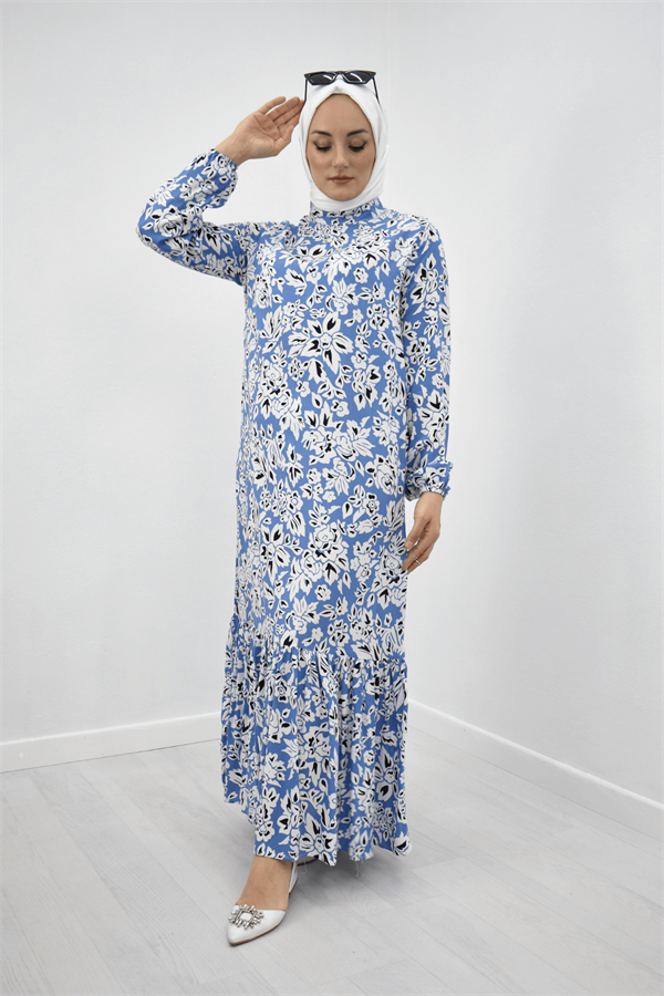 Kadın Mavi Beyaz Çiçek Desen Tam Boy Eteği Fırfırlı Hakim Yaka Elbise