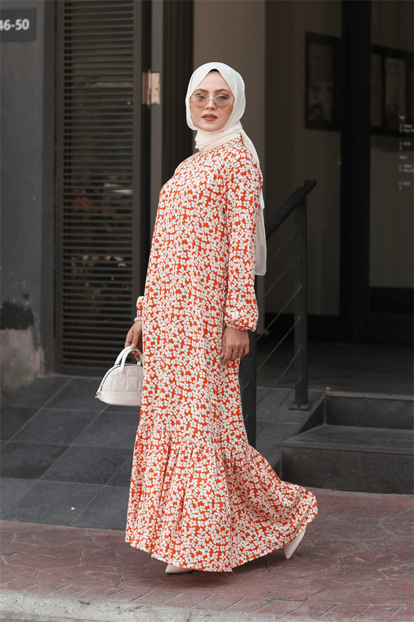Kadın Oranj Zemin Minik Çiçek Desenli Tam Boy Eteği Fırfırlı Hakim Yaka Elbise